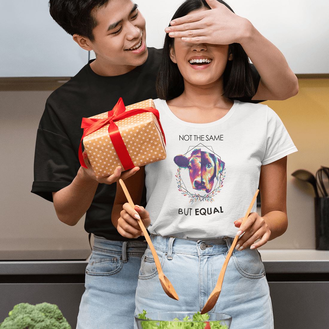 Happy VEGAN Birthday!🥳💚 - Leckere Vielfalt: Vegane Partysnacks für jeden Geschmack - Team Vegan © vegan t shirt