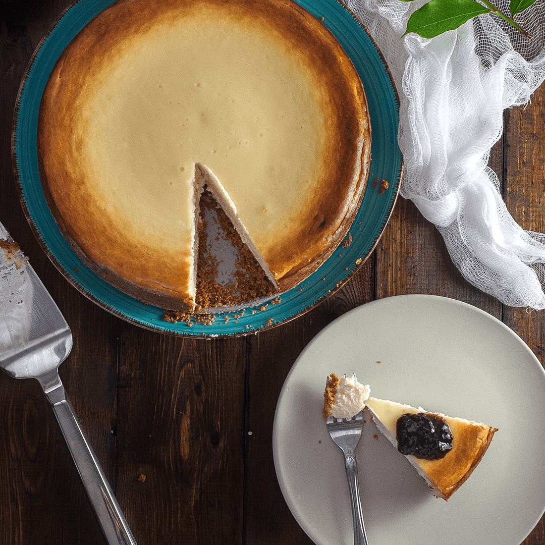 Käsekuchen mit Johannisbeeren - der fruchtige Klassiker in vegan - Team Vegan © vegan t shirt