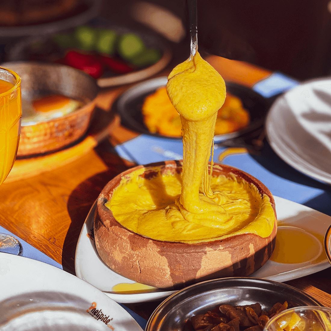 Veganes Käsefondue - Der Klassiker in vegan - Team Vegan © vegan t shirt