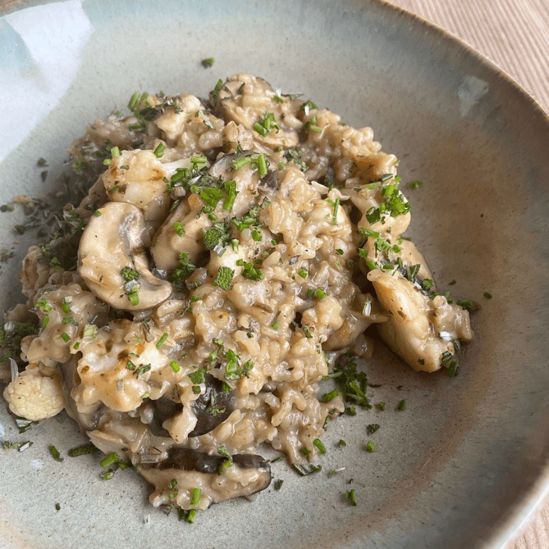 Veganes Risotto mit Pilzen und knackigem Blumenkohl - Team Vegan © vegan t shirt