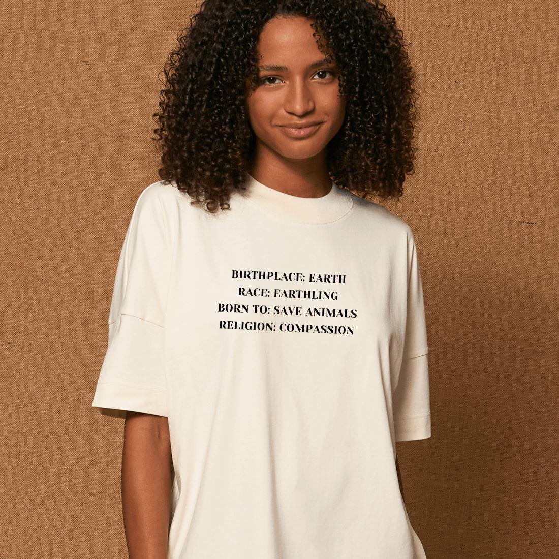 Born to: Save Animals - Organic Oversized Shirt - Team Vegan © vegan t shirt